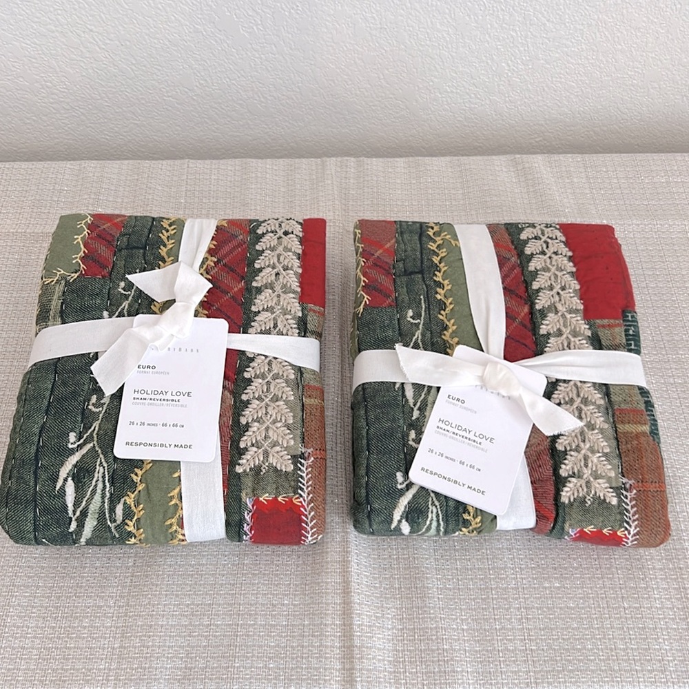 🎄Pottery Barn🎄2 Holiday Love Reversible Euro Shams - Picture 10 of 11